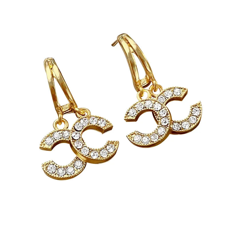 Classic and versatile Korean version internet famous new trendy earrings C letter earrings light luxury exquisite fashion